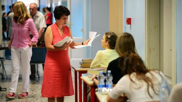 Como - Eesami di maturità al liceo scientifico Paolo Giovio di Camerlata