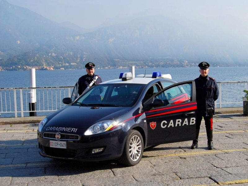 Pattuglia dei carabinieri di Menaggio