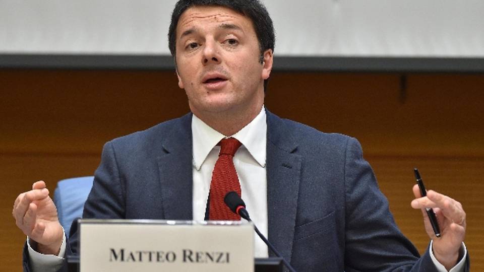 Renzi, meglio ma ancora con segno meno Renzi, meglio ma ancora con segno meno