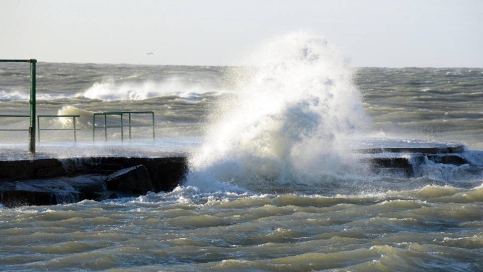 Maltempo:ancora vento e temporali al sud Maltempo:ancora vento e temporali al sud