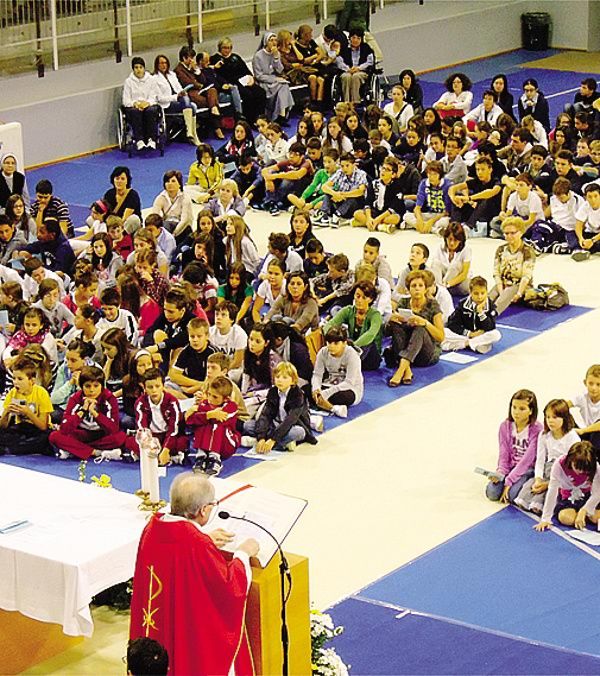 La festa con i ragazzi degli oratori l’anno scorso al Parini