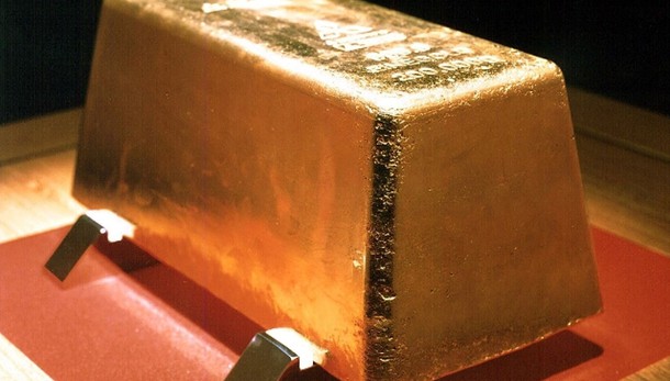 Oro: torna sopra 1.300 dollari