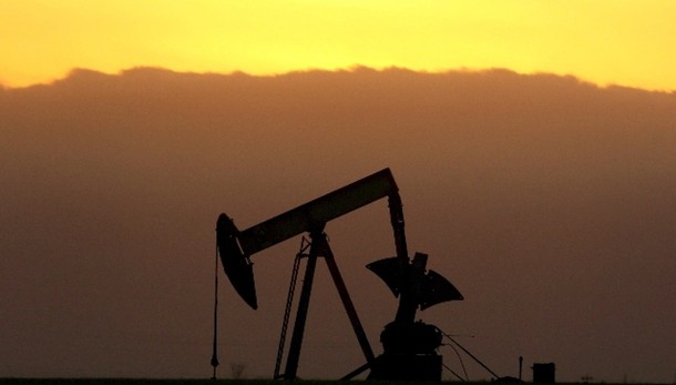 Petrolio: ancora debole a 44,93 dollari