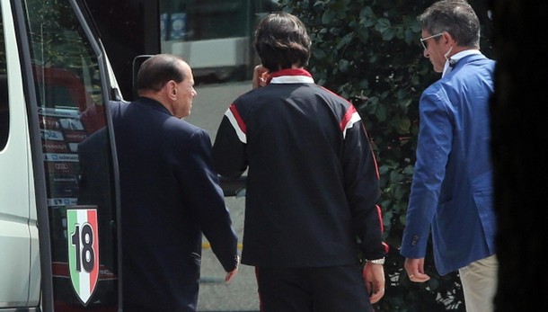 Calcio: Berlusconi a Milanello