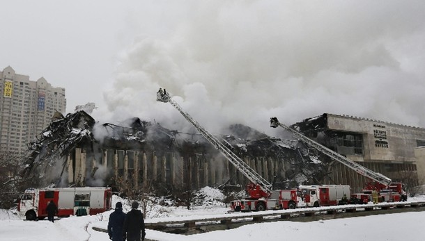 Mosca, incendio in biblioteca storica
