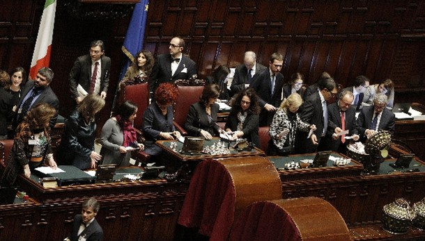 Quirinale: voti a Mattarella a quota 643