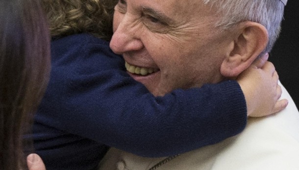 Papa: madri esaltate ma sfruttate