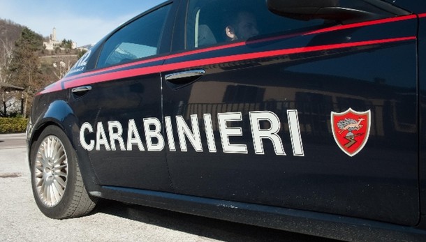 Disabile legato a cancello, due arresti