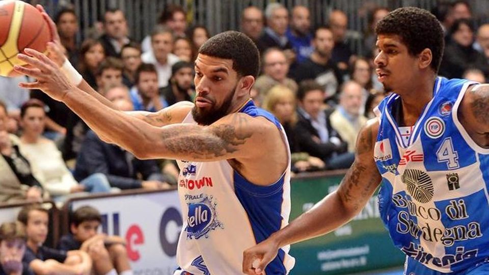 Sacripanti: «Vietato far tirare Sassari nei primi 8 secondi» Sacripanti: «Vietato far tirare Sassari nei primi 8 secondi»