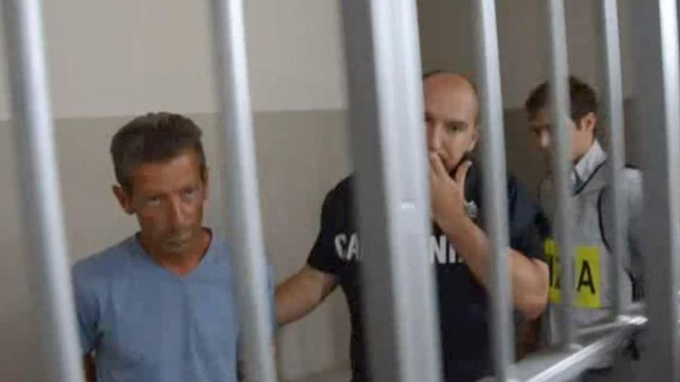 «Sono sicura, ho visto Yara salire sull’auto di Bossetti» «Sono sicura, ho visto Yara salire sull’auto di Bossetti»