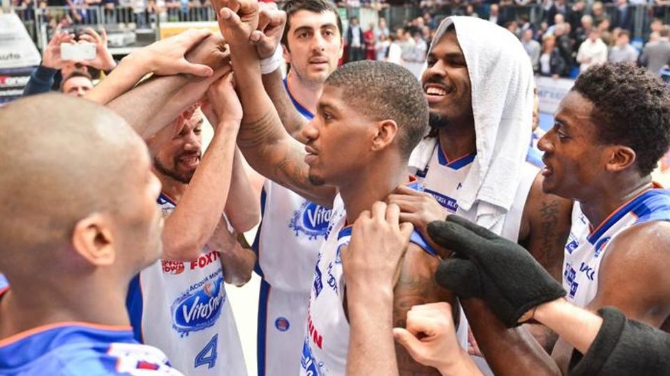 Cantù vince a Roma: è playoff Cantù vince a Roma: è playoff