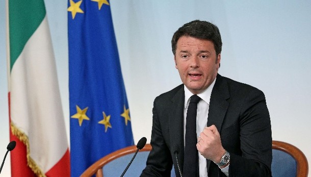 Renzi, studiamo come bombardare barconi