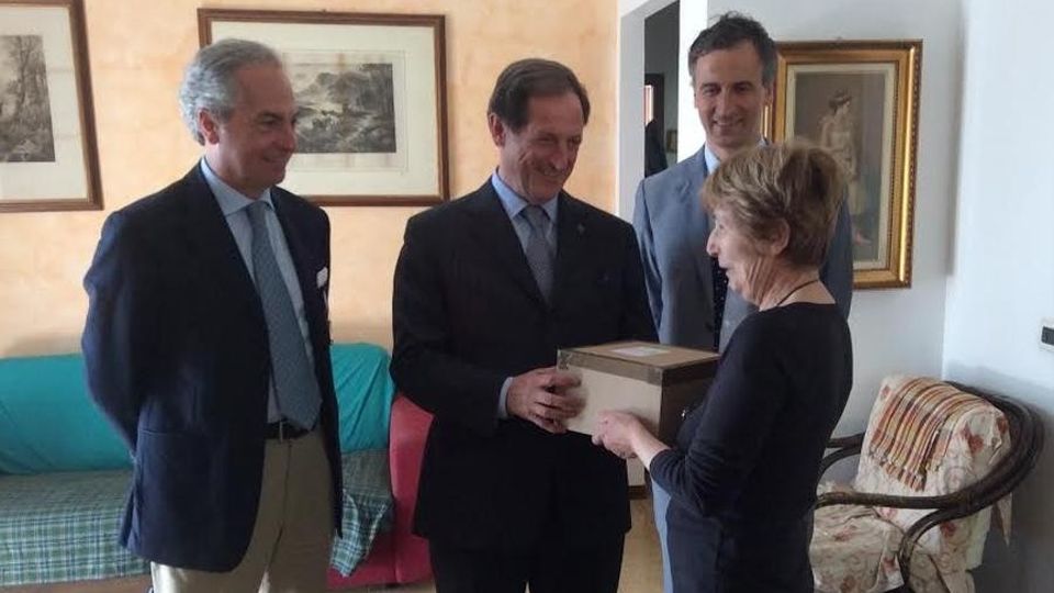Kit a domicilio per i malati gravi Mantovani lancia la novità a Como Kit a domicilio per i malati gravi Mantovani lancia la novità a Como