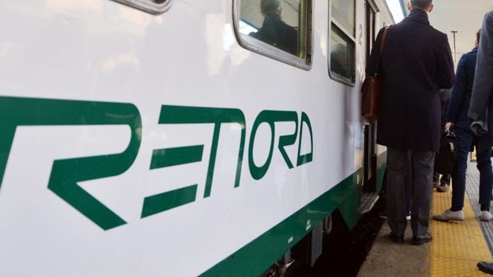 Passaggi a livello guasti Ritardi per i treni Passaggi a livello guasti Ritardi per i treni