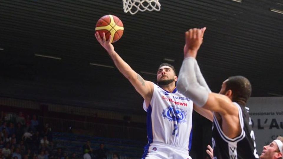 Aradori: «Cantù è da temere ma noi di Reggio siamo solidi» Aradori: «Cantù è da temere ma noi di Reggio siamo solidi»