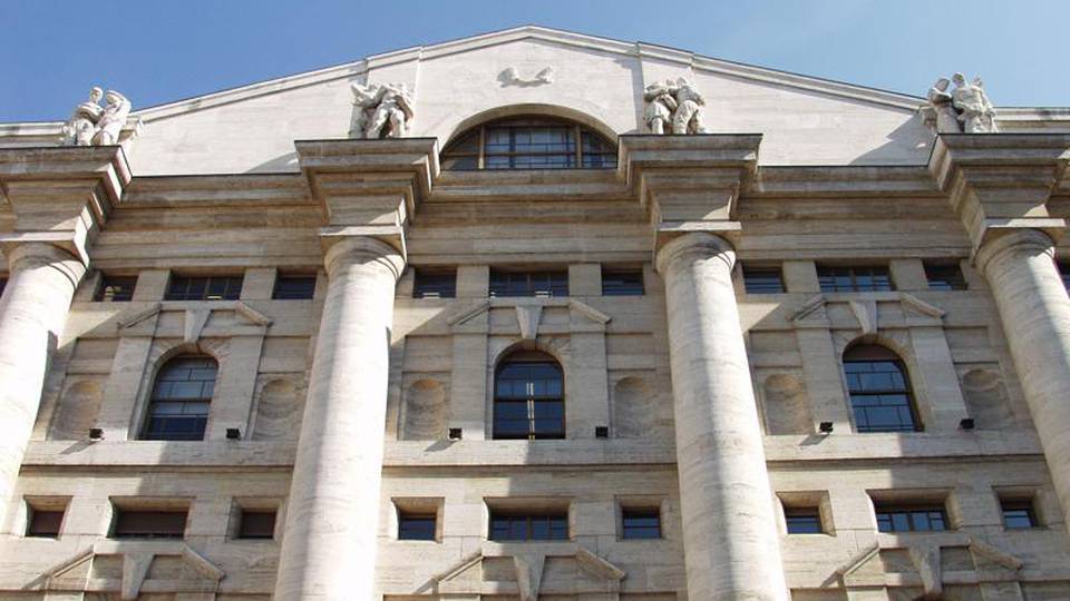 Borsa:Milano apre in forte rialzo,+1,69% Borsa:Milano apre in forte rialzo,+1,69%