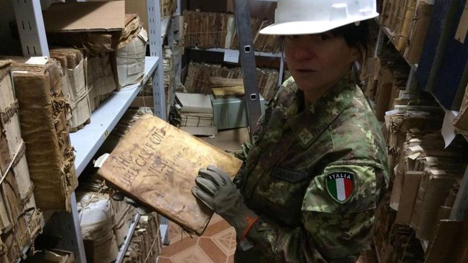 Terremoto, salvo archivio storico Visso Terremoto, salvo archivio storico Visso