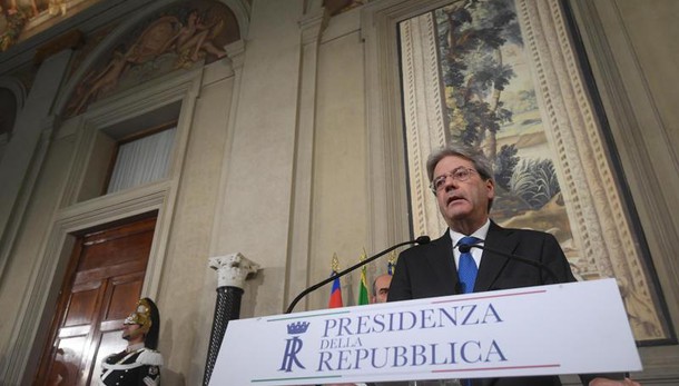 Gentiloni accetta incarico con riserva