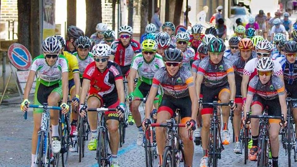Domenica festa del ciclismo Domenica festa del ciclismo