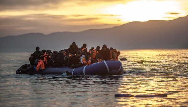 Migranti: chiuso accordo Viminale-Anci