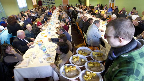 S.Egidio, pranzo per 800 poveri a Roma