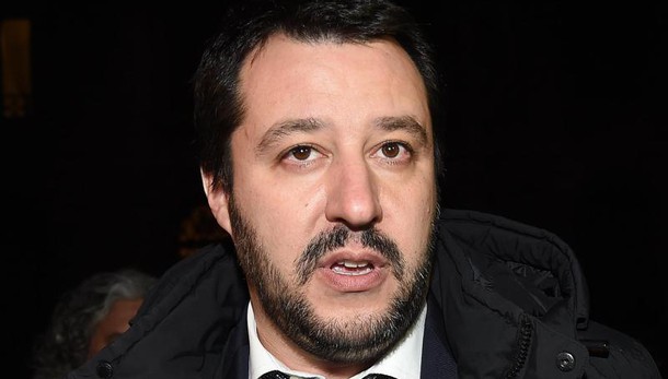 Salvini mai lavorato, Gip archivia