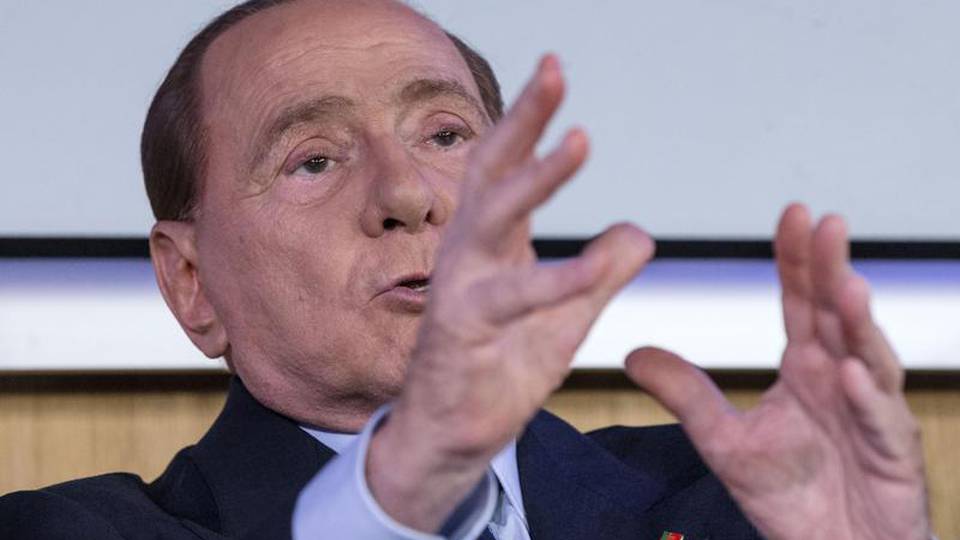 Sì a uso intercettazioni Cav-escort Sì a uso intercettazioni Cav-escort
