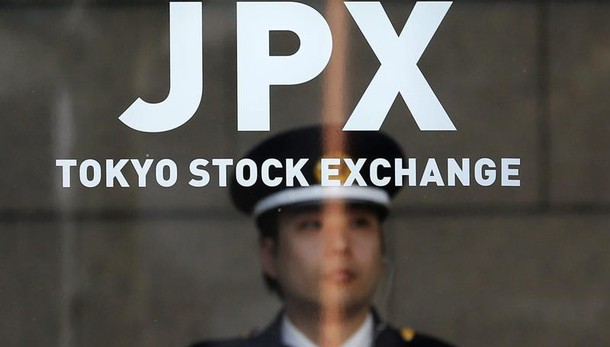 Borsa: Tokyo chiude in netto calo,-3,55%