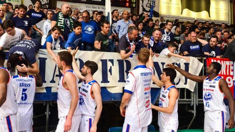 Gli allenamenti al Pianella da oggi tornano a porte aperte Gli allenamenti al Pianella da oggi tornano a porte aperte