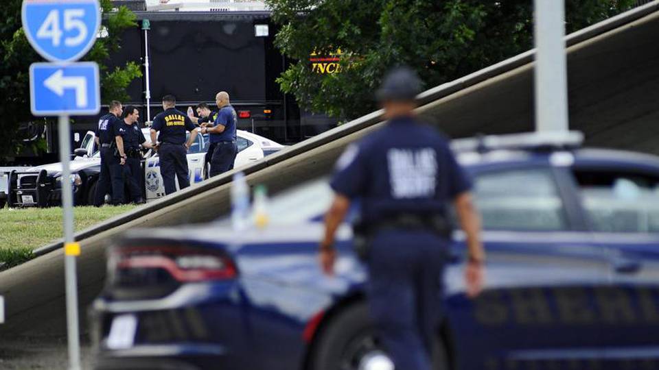 Usa: cinque morti in due sparatorie Usa: cinque morti in due sparatorie