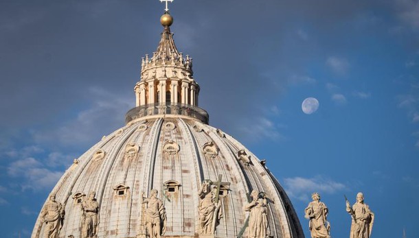 Vaticano: triplicate operazioni sospette