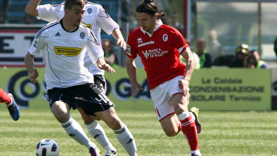 Calcio: Bari-Cesena 0-0 Calcio: Bari-Cesena 0-0
