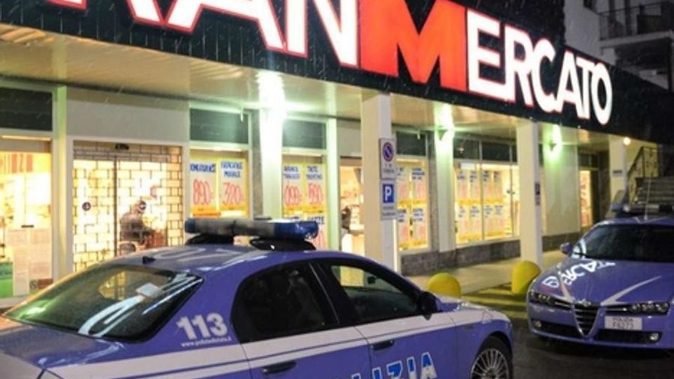 Furti all’Ovs e al Gran Mercato: un arresto e una denuncia Furti all’Ovs e al Gran Mercato: un arresto e una denuncia