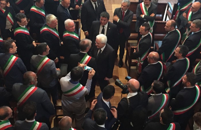 L’incontro con i sindaci in sala consiliare a palazzo Muzio