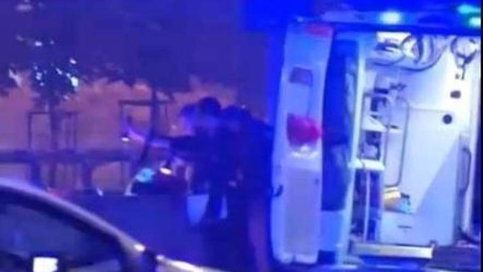 Auto su folla durante festa, 31 feriti Auto su folla durante festa, 31 feriti