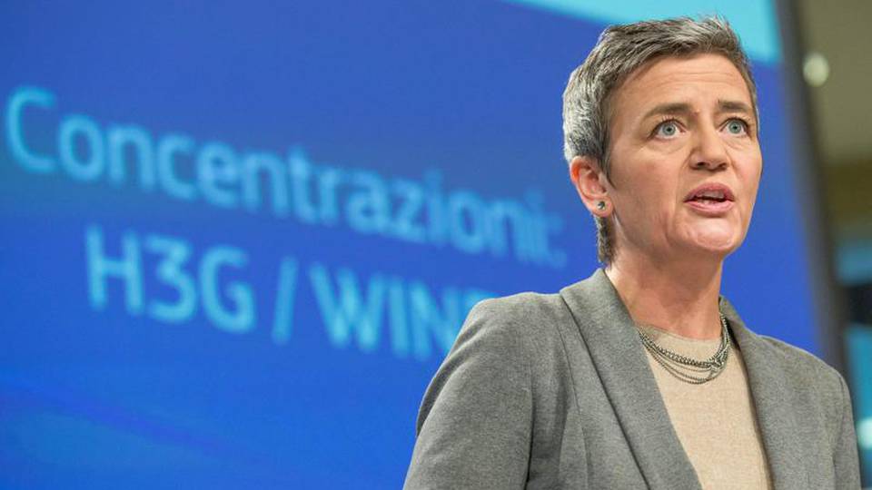 Ue chiede a Facebook info su WhatsApp Ue chiede a Facebook info su WhatsApp