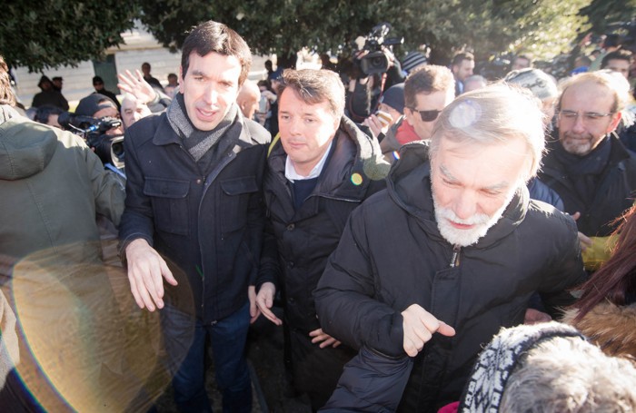 Renzi tra i ministri Martina e Del Rio