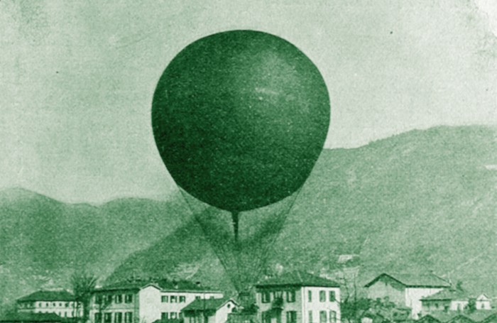 1907 - pallone aerostatico in volo a Como