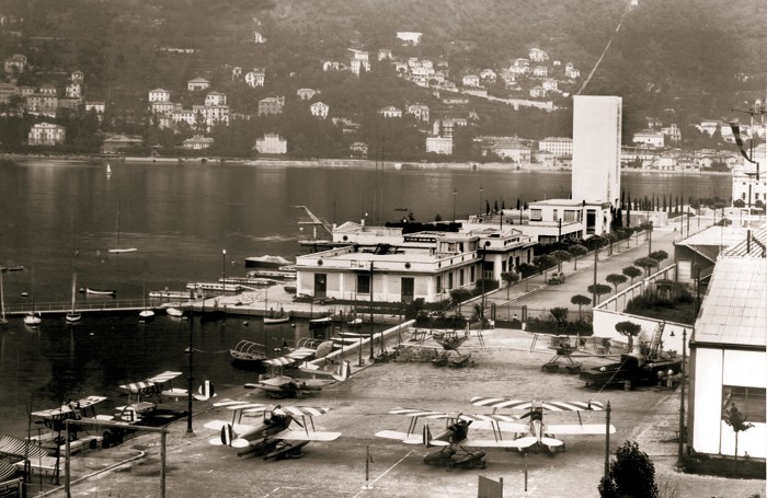 1932-L’hangar e il Caproni CA100