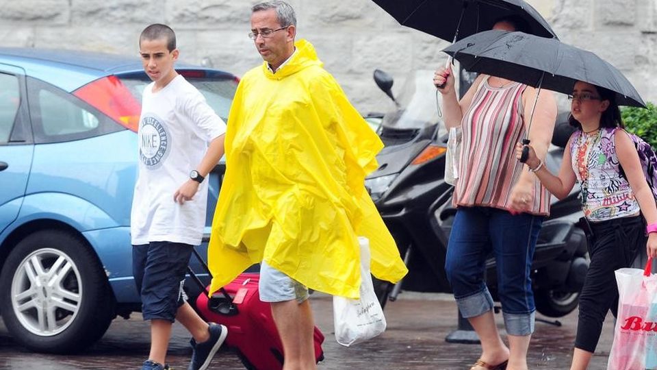 Addio al grande caldo: sul Lario in arrivo temporali, grandine e vento Addio al grande caldo: sul Lario in arrivo temporali, grandine e vento