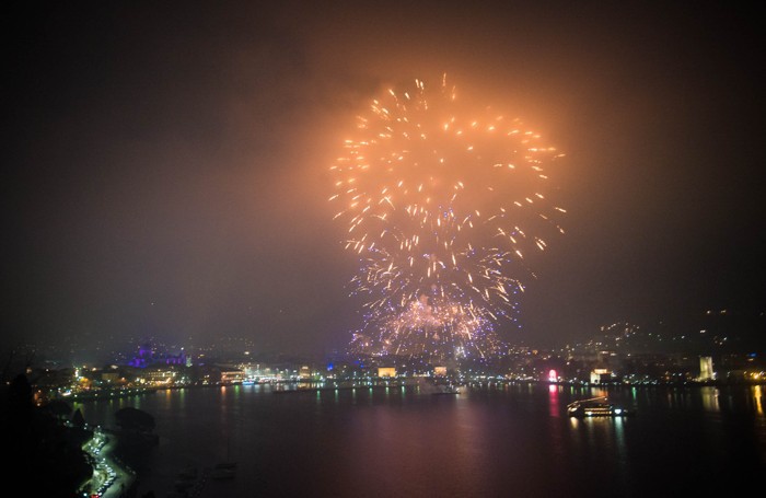 Como spettacolo di fuochi d'artificio organizzato dalla Città dei Balocchi per Capodanno