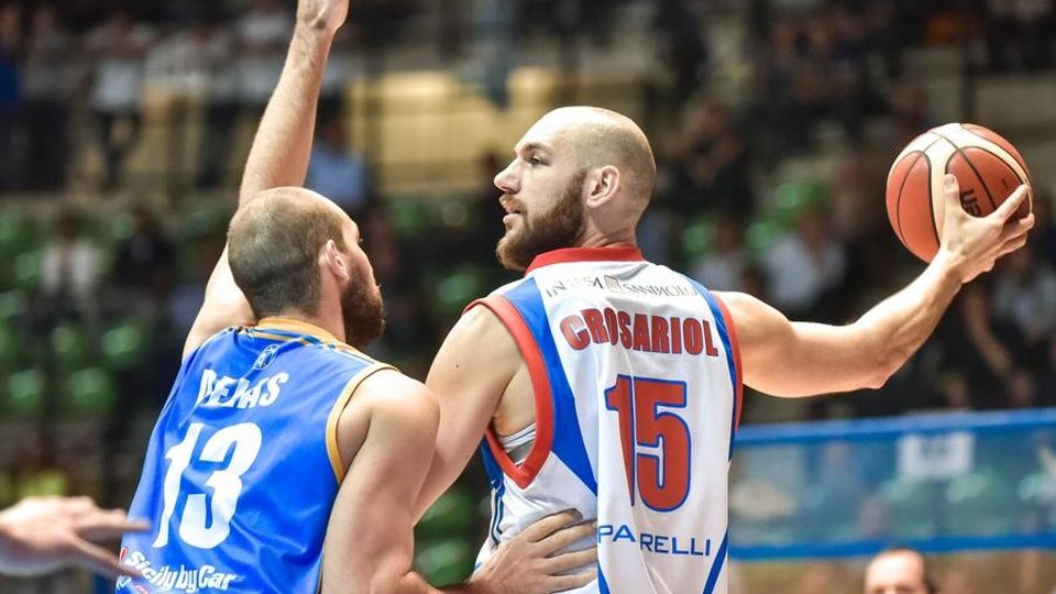 Cantù, Sodini non fa sconti Sono tre i doppi allenamenti Cantù, Sodini non fa sconti Sono tre i doppi allenamenti