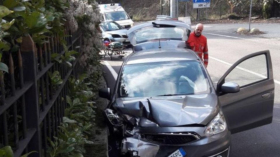 Vanno dai bimbi di Zanetti Incidente sulla Regina Vanno dai bimbi di Zanetti Incidente sulla Regina
