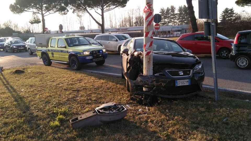 Grandate, due incidenti sulla statale dei Giovi Grandate, due incidenti sulla statale dei Giovi
