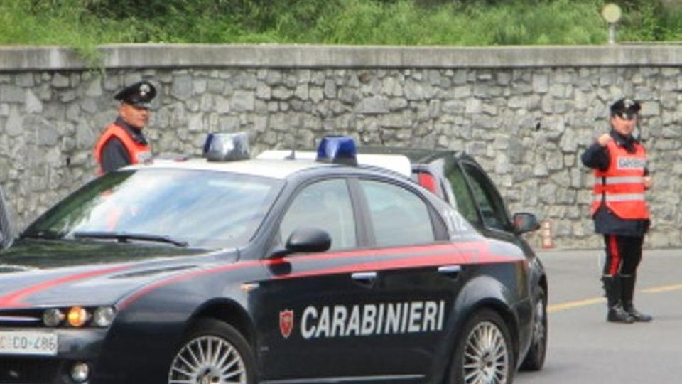 Furti nelle case sul lago Sgominata banda di albanesi Furti nelle case sul lago Sgominata banda di albanesi
