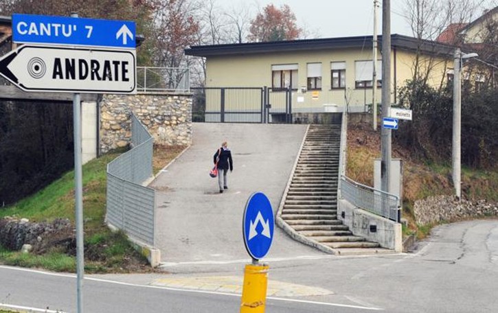 «Maestra, il puma è nel cortile» Paura alle elementari di Andrate
