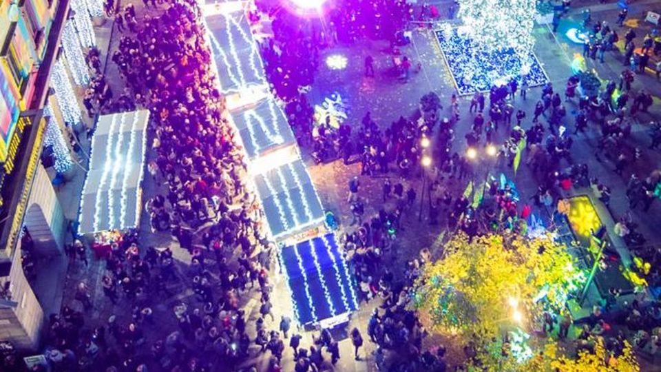 Balocchi, luci spente per solidarietà dopo l’attentato ai mercatini di Strasburgo Balocchi, luci spente per solidarietà dopo l’attentato ai mercatini di Strasburgo