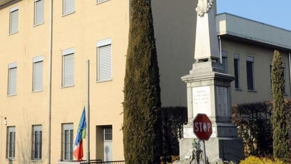 «Mio figlio non l’ha provocato L’altro aveva un coltello da cucina» «Mio figlio non l’ha provocato L’altro aveva un coltello da cucina»