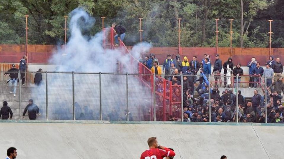 Il Varese a Mariano Via libera per 24 tifosi Il Varese a Mariano Via libera per 24 tifosi