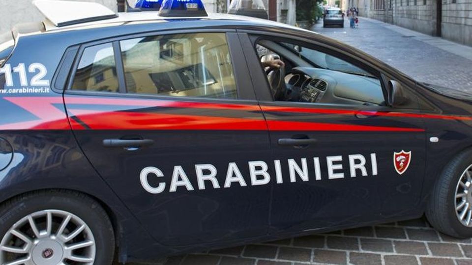 Como, spaccio a minorenne Arrestato dai carabinieri Como, spaccio a minorenne Arrestato dai carabinieri